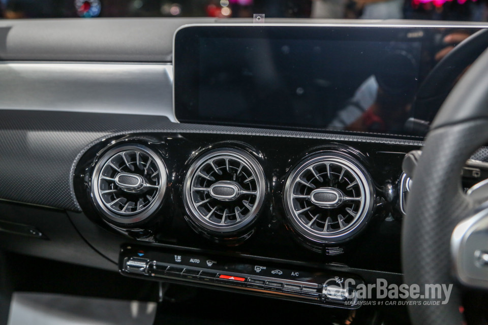 Mercedes-Benz A-Class W177 (2018) Interior