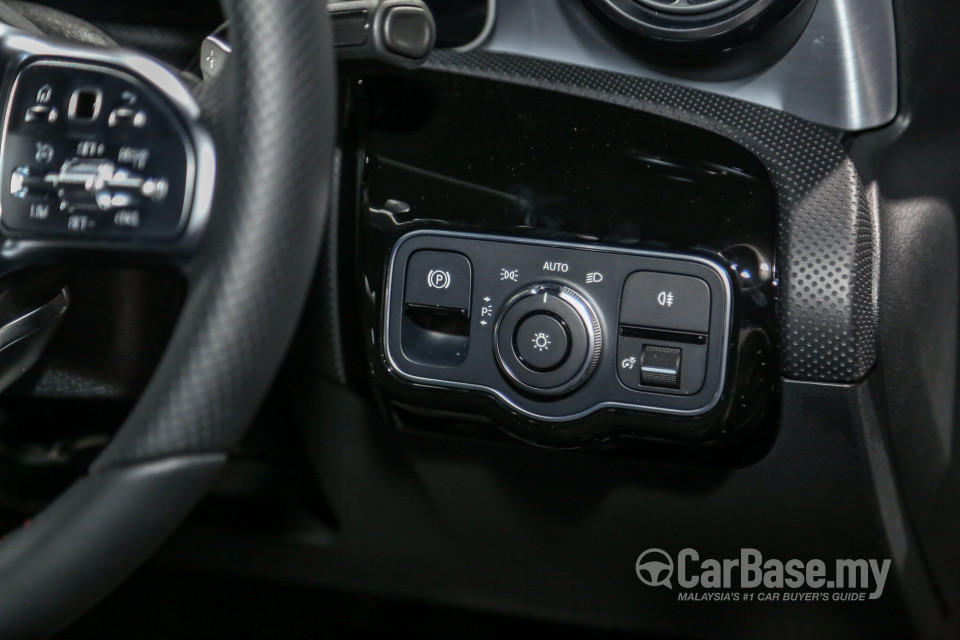 Mercedes-Benz A-Class W177 (2018) Interior