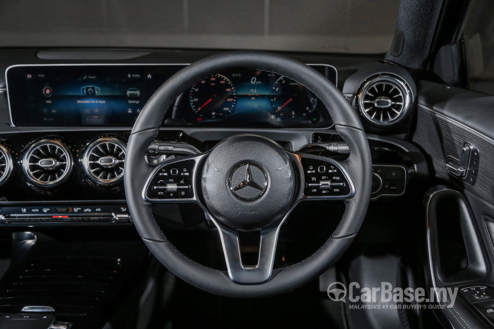 Mercedes-Benz A-Class W177 (2018) Interior