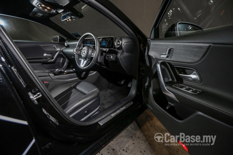 Mercedes-Benz A-Class W177 (2018) Interior