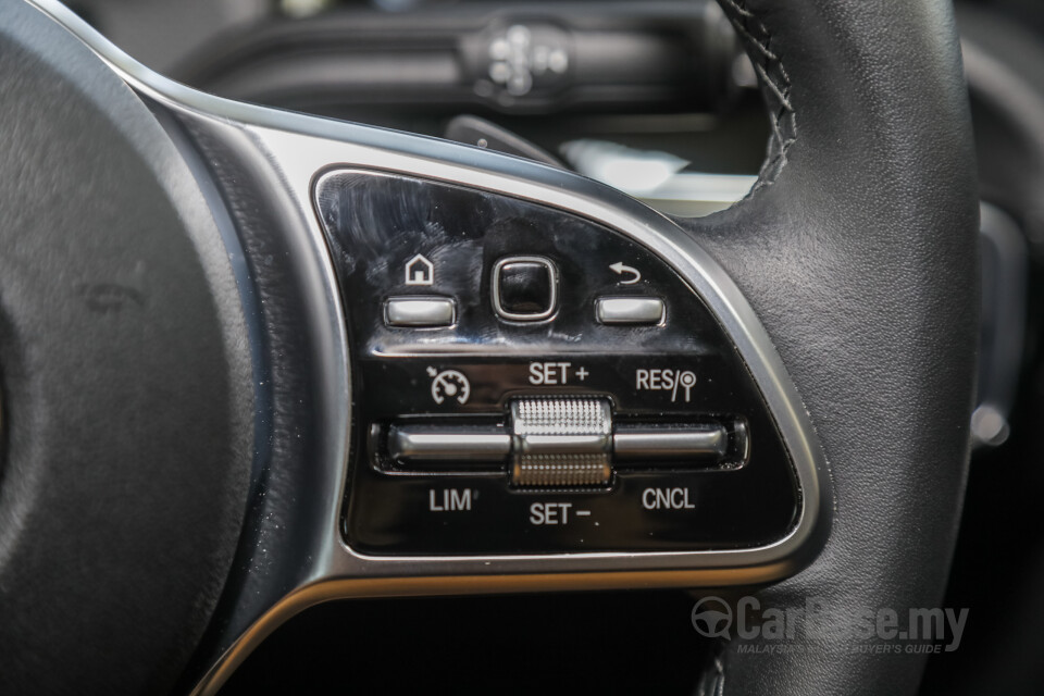 Kia Picanto JA (2018) Interior