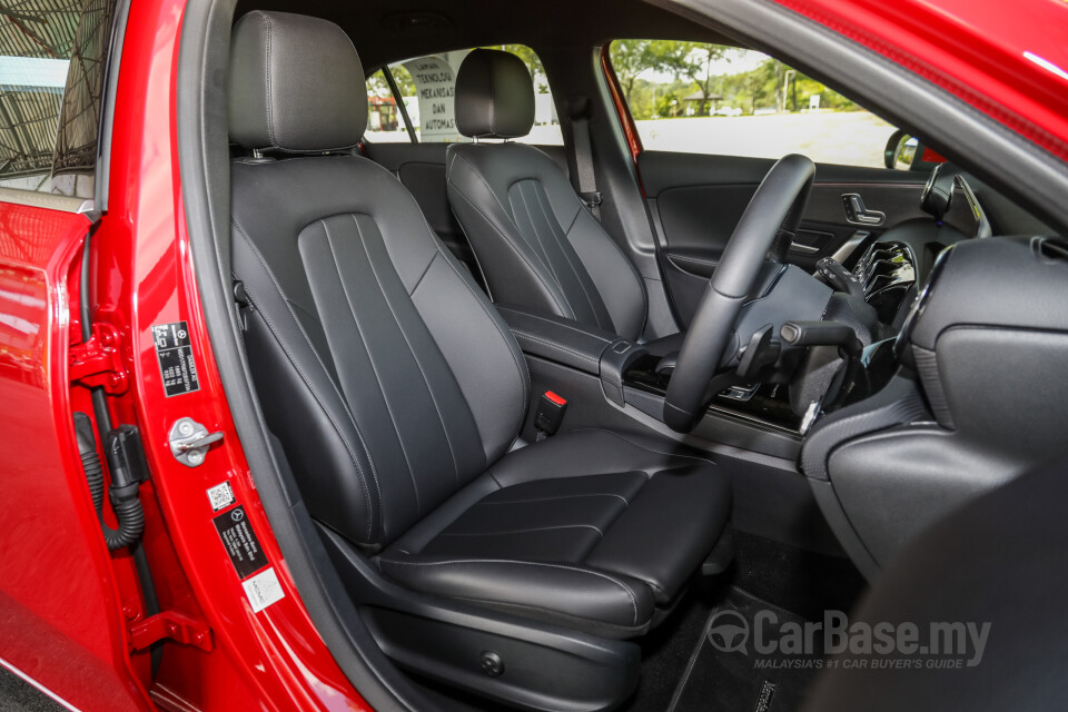 Chevrolet Cruze J300 (2012) Interior