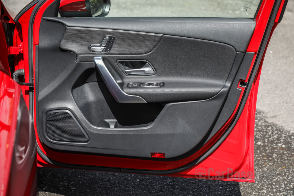 Mitsubishi ASX Mk1 Facelift (2013) Interior