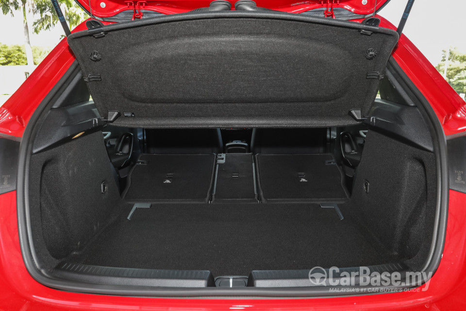 Mercedes-Benz A-Class W177 (2018) Interior