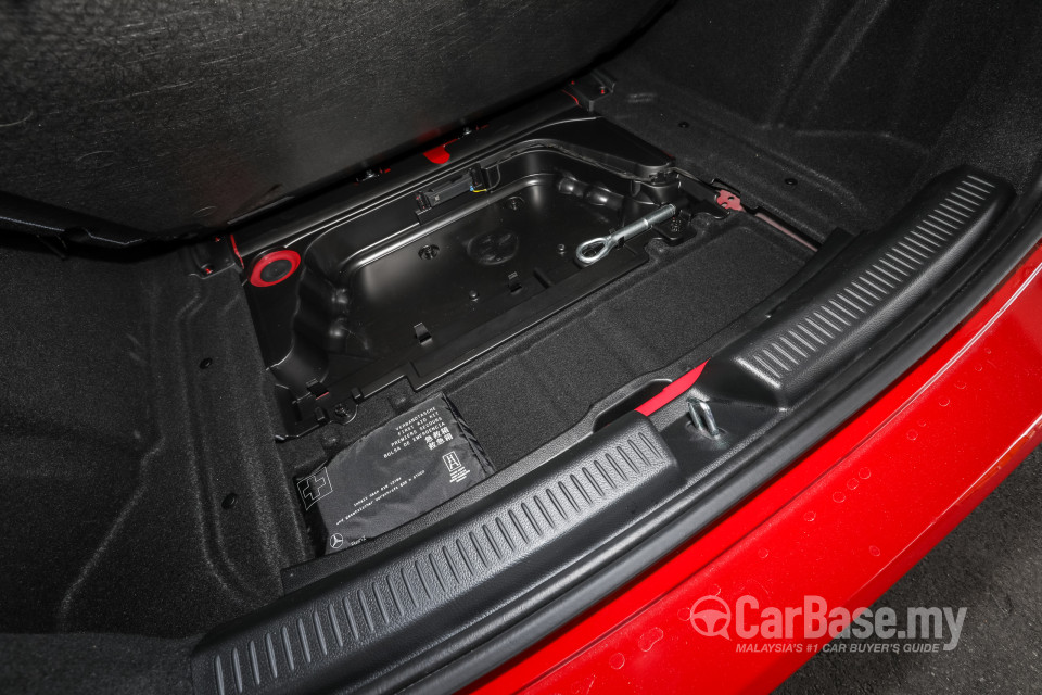 Mercedes-Benz A-Class W177 (2018) Interior