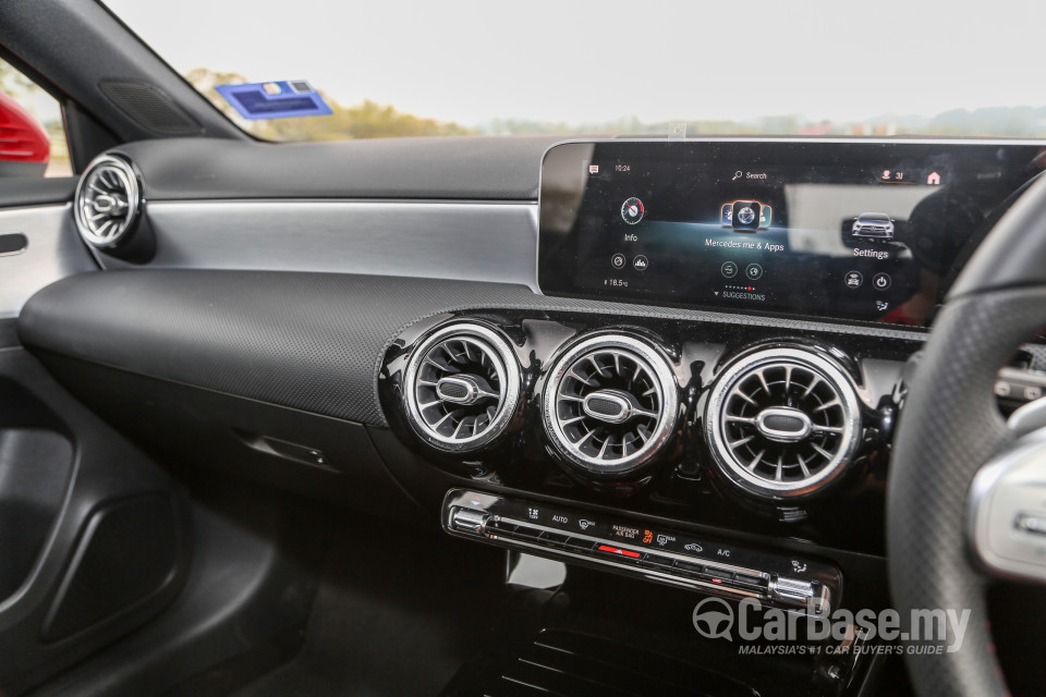 Mercedes-Benz A-Class W177 (2018) Interior