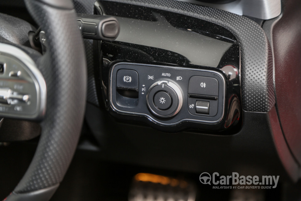 Mercedes-Benz A-Class W177 (2018) Interior