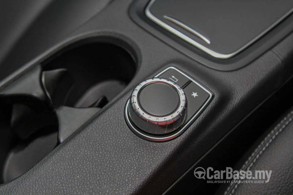 Mercedes-Benz B-Class W246 Facelift (2015) Interior