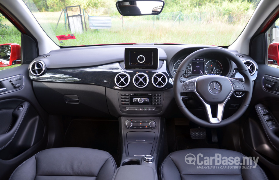 Mercedes-Benz B-Class W246 (2012) Interior
