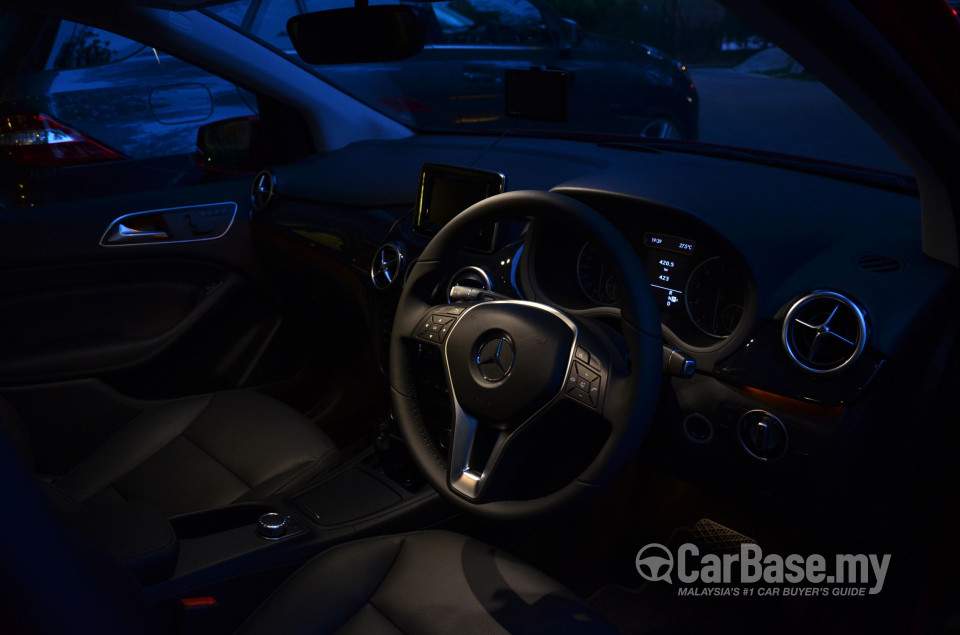 Mercedes-Benz B-Class W246 (2012) Interior