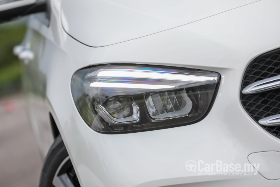 Mercedes-Benz B-Class W247 (2019) Exterior