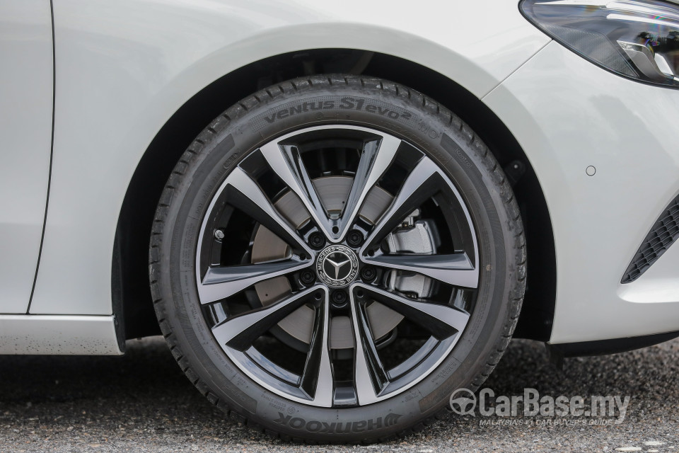 Mercedes-Benz B-Class W247 (2019) Exterior