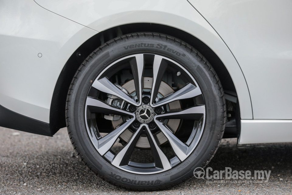 Mercedes-Benz B-Class W247 (2019) Exterior