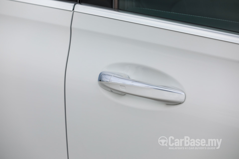 Mercedes-Benz B-Class W247 (2019) Exterior