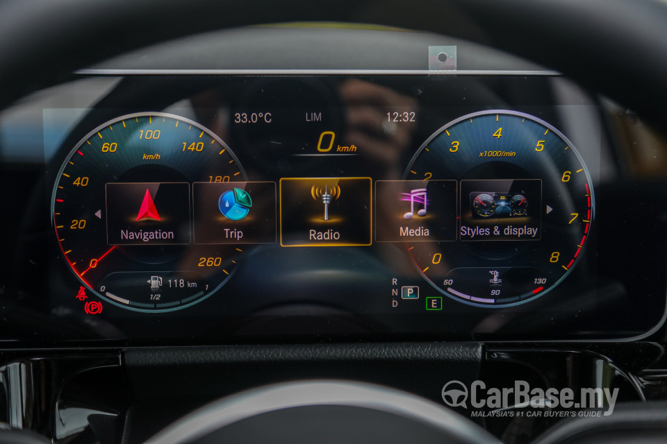 Mercedes-Benz B-Class W247 (2019) Interior