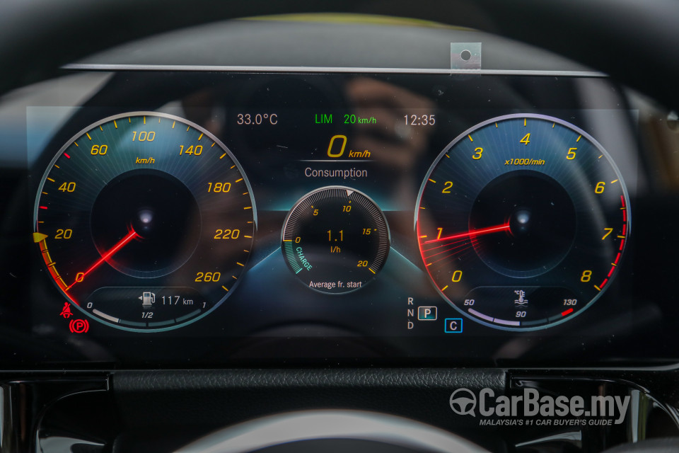 Mercedes-Benz B-Class W247 (2019) Interior