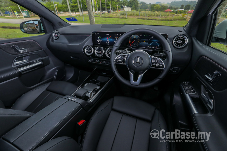 Mercedes-Benz B-Class W247 (2019) Interior
