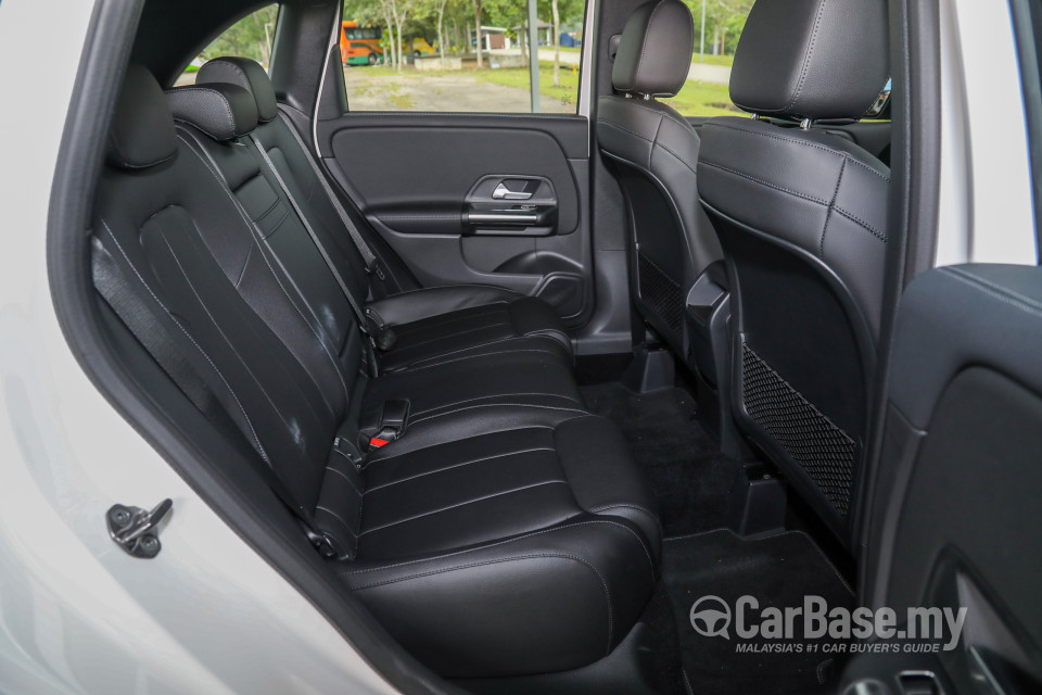 Mercedes-Benz B-Class W247 (2019) Interior
