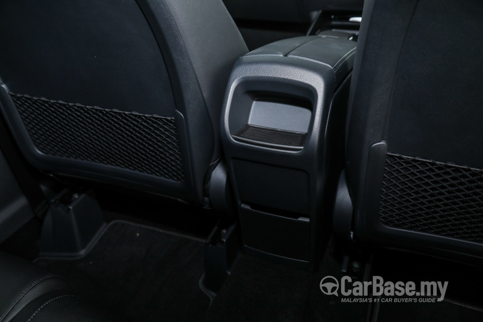 Mercedes-Benz B-Class W247 (2019) Interior