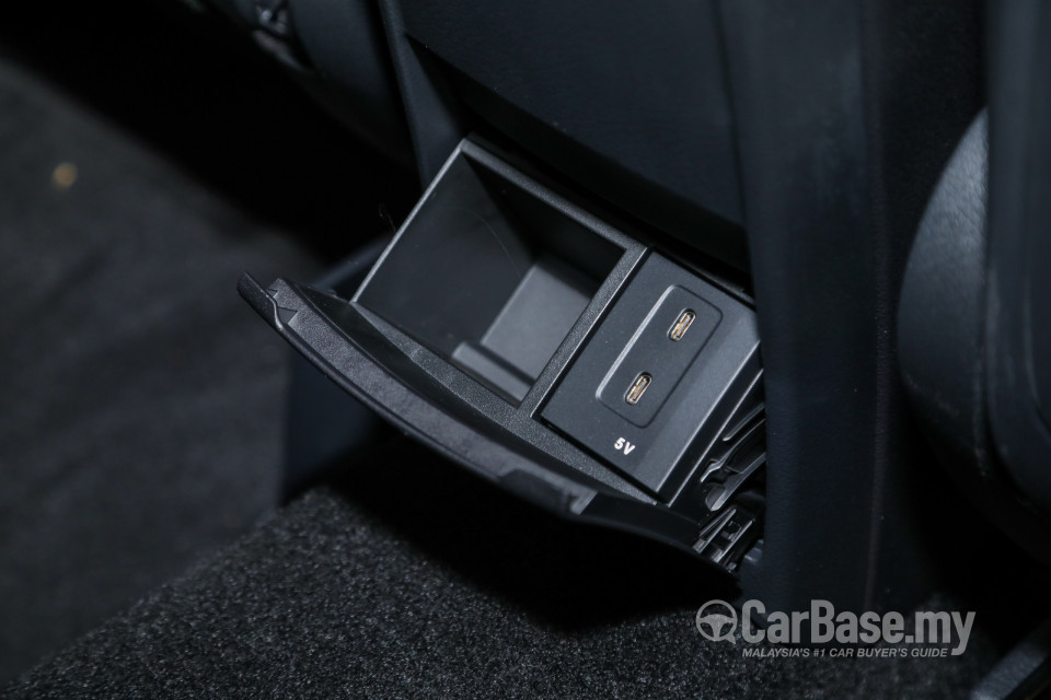 Mercedes-Benz B-Class W247 (2019) Interior