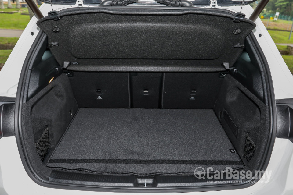 Mercedes-Benz B-Class W247 (2019) Interior