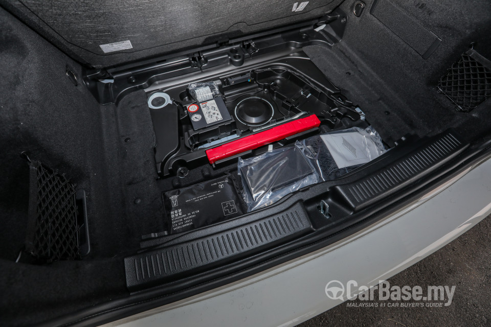Mercedes-Benz B-Class W247 (2019) Interior