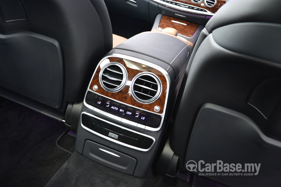 Mercedes-Benz S-Class W222 (2014) Interior