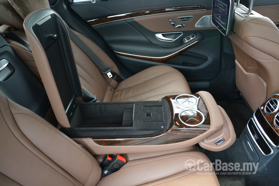 Mercedes-Benz S-Class W222 (2014) Interior