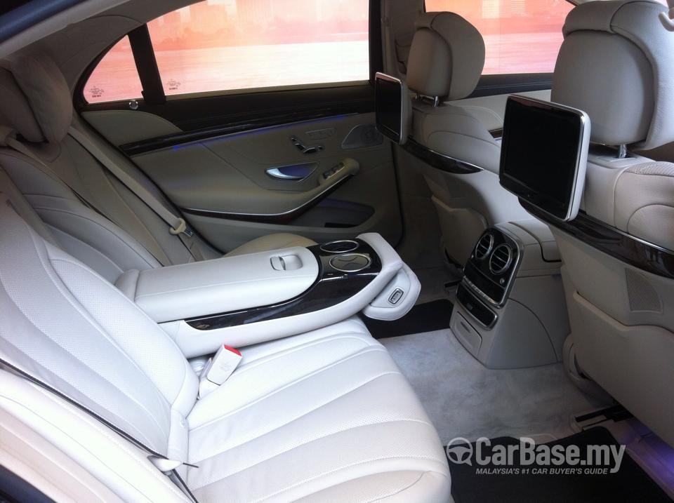 Mercedes-Benz S-Class W222 (2014) Interior