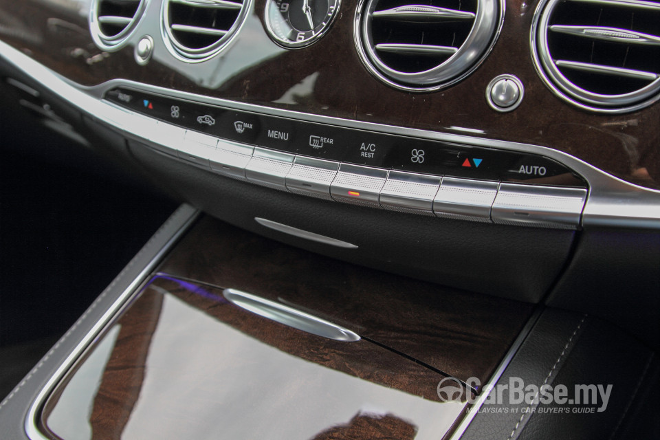 Mercedes-Benz S-Class W222 (2014) Interior