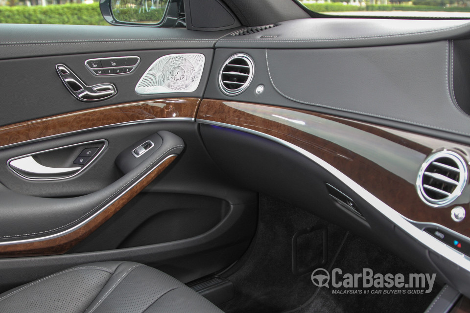 Mercedes-Benz S-Class W222 (2014) Interior