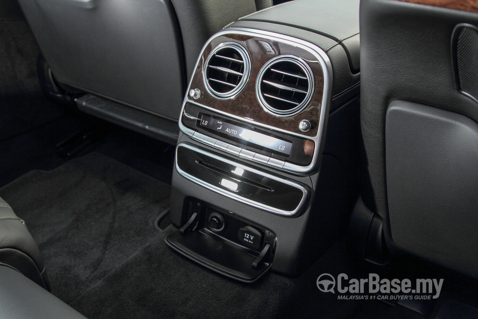 Mercedes-Benz S-Class W222 (2014) Interior