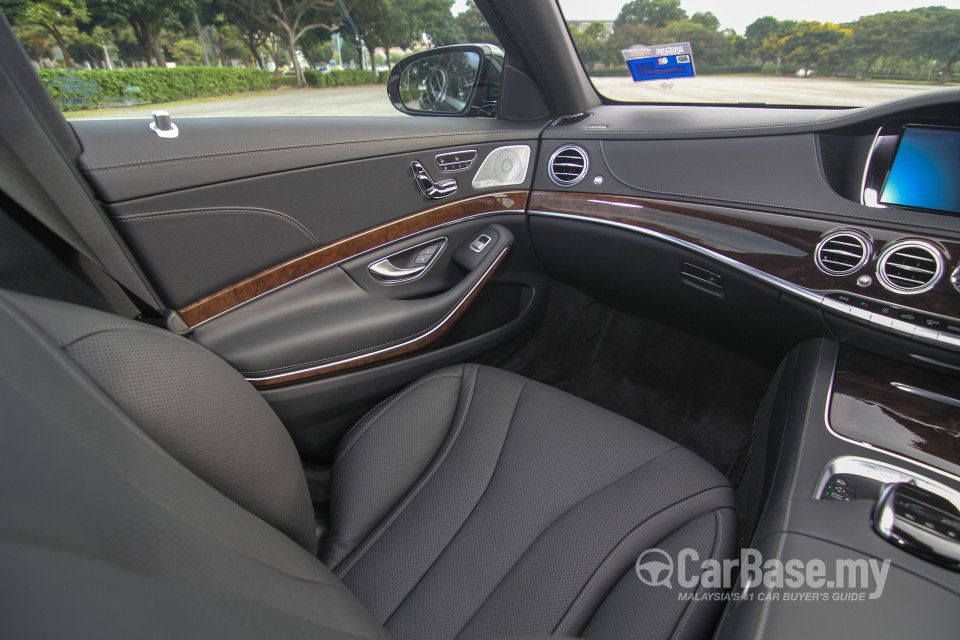 Mercedes-Benz S-Class W222 (2014) Interior