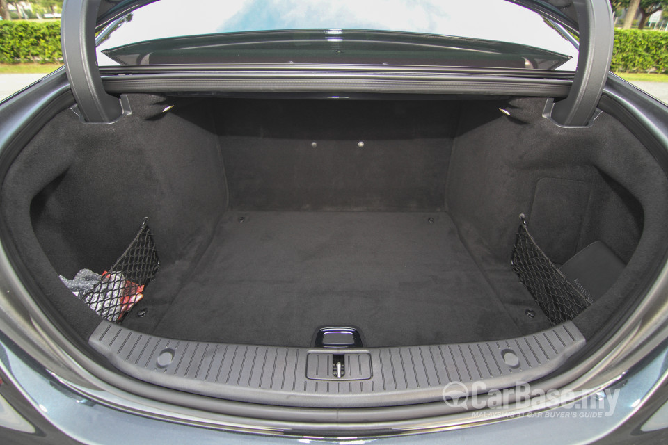 Mercedes-Benz S-Class W222 (2014) Interior