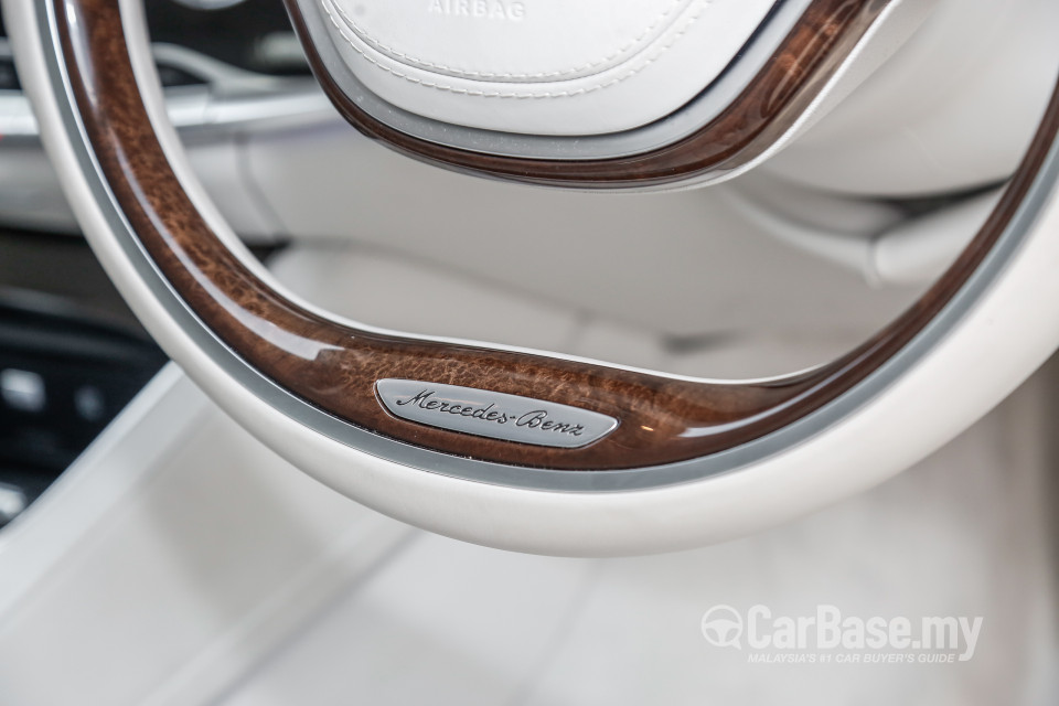 Mercedes-Benz S-Class W222 (2014) Interior