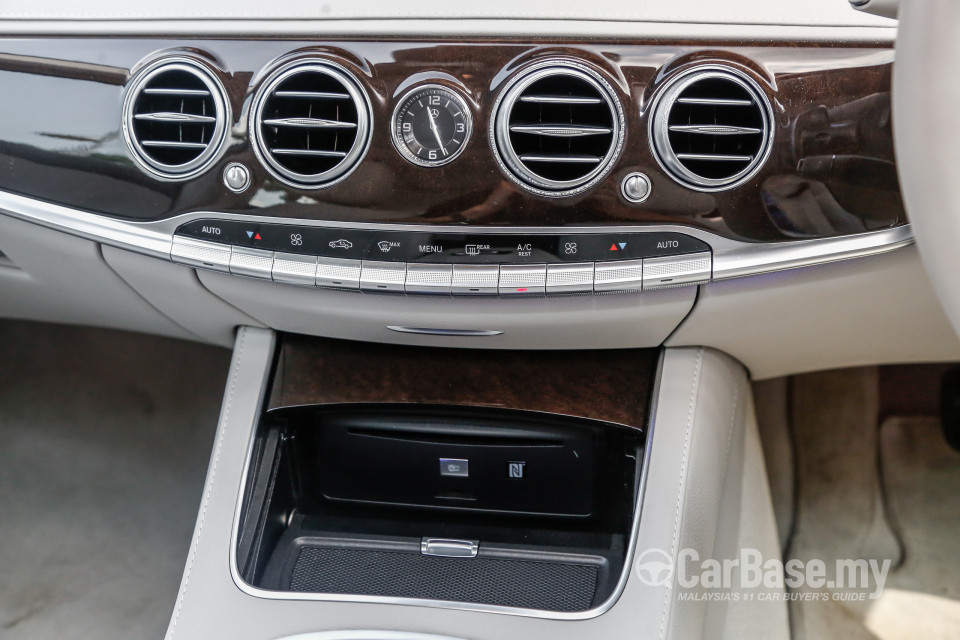 Mercedes-Benz S-Class W222 (2014) Interior