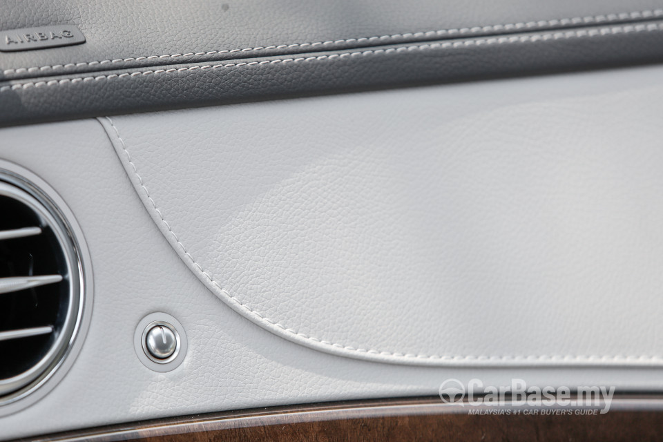 Mercedes-Benz S-Class W222 (2014) Interior