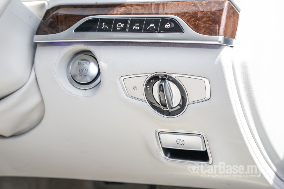 Mercedes-Benz S-Class W222 (2014) Interior