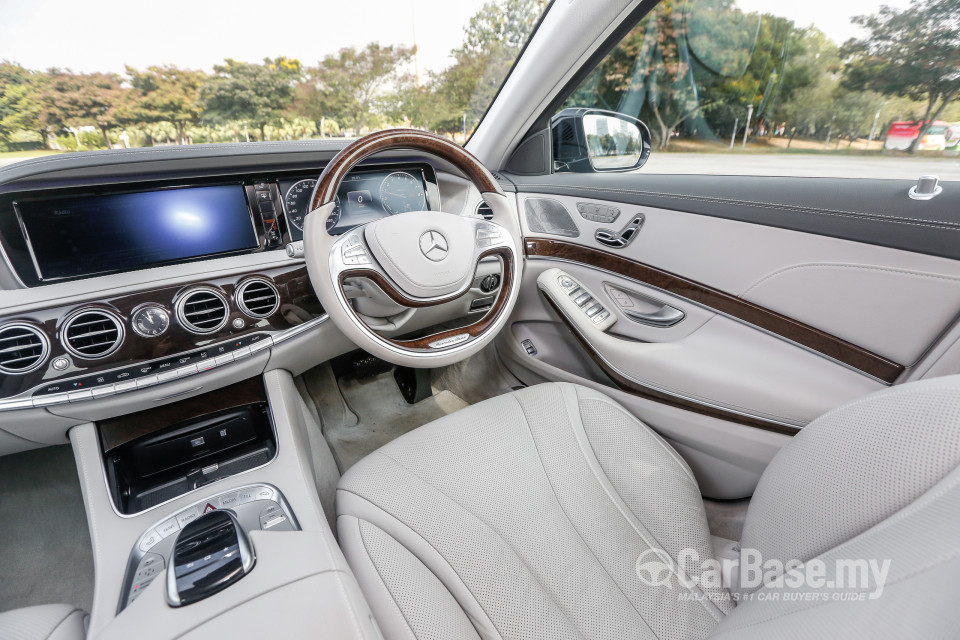 Mercedes-Benz S-Class W222 (2014) Interior
