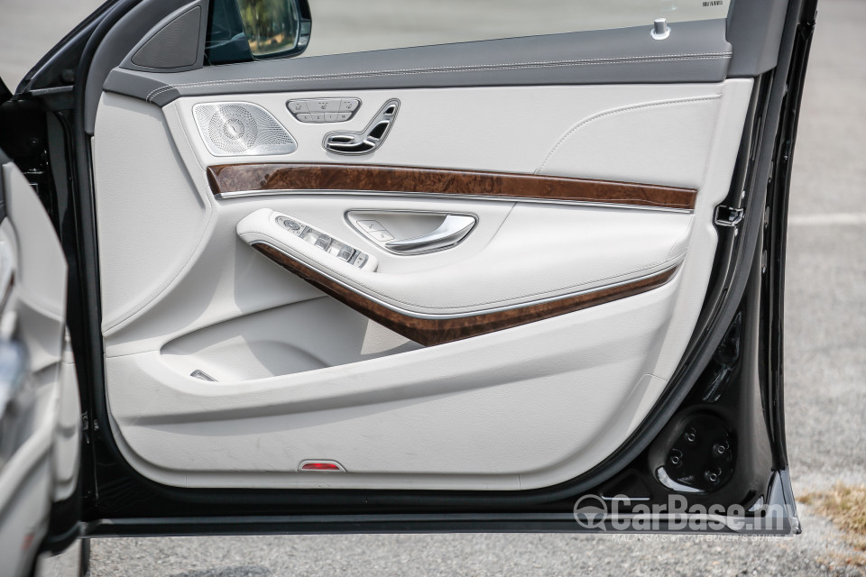 Mercedes-Benz S-Class W222 (2014) Interior