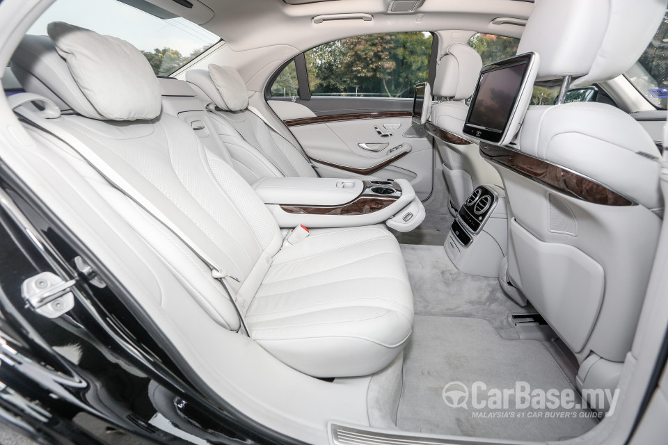Mercedes-Benz S-Class W222 (2014) Interior