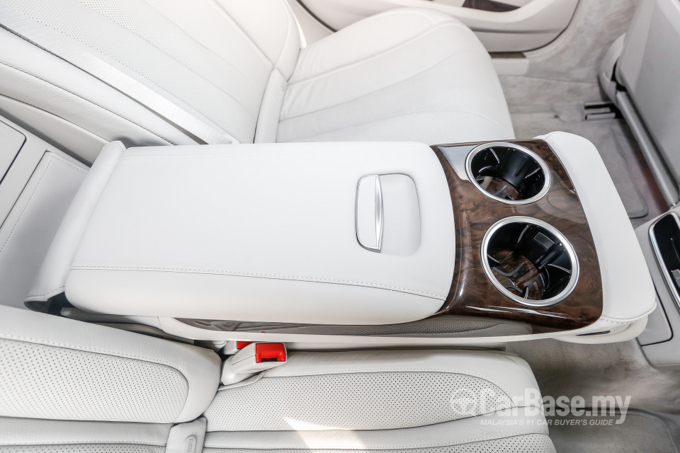 Mercedes-Benz S-Class W222 (2014) Interior