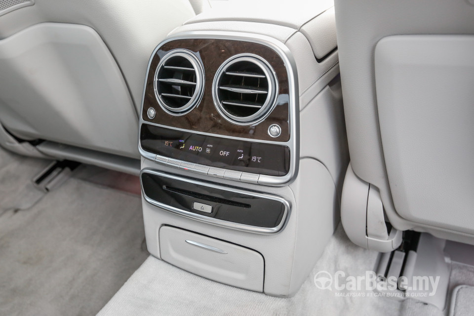 Mercedes-Benz S-Class W222 (2014) Interior