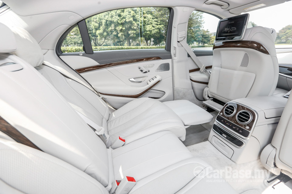 Mercedes-Benz S-Class W222 (2014) Interior