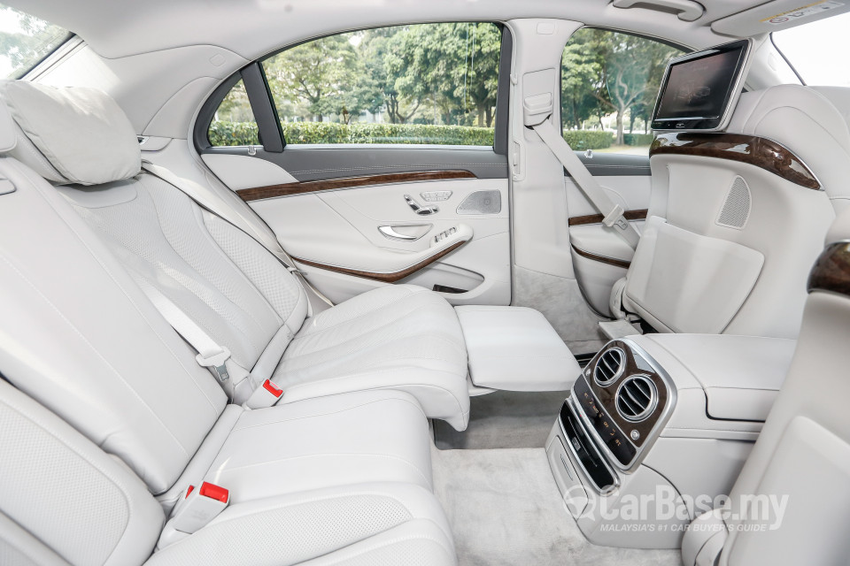 Mercedes-Benz S-Class W222 (2014) Interior