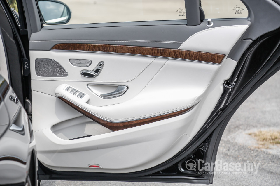 Mercedes-Benz S-Class W222 (2014) Interior