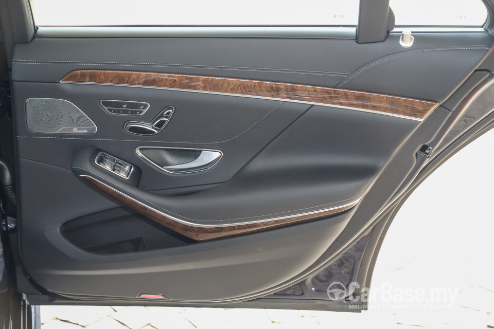 Mercedes-Benz S-Class W222 (2014) Interior
