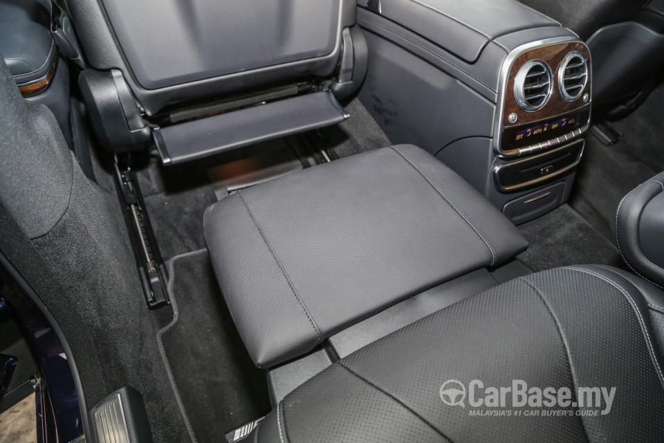 Mercedes-Benz S-Class W222 (2014) Interior