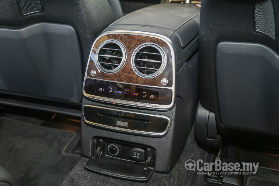 Mercedes-Benz S-Class W222 (2014) Interior