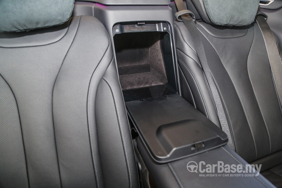 Mercedes-Benz S-Class W222 (2014) Interior